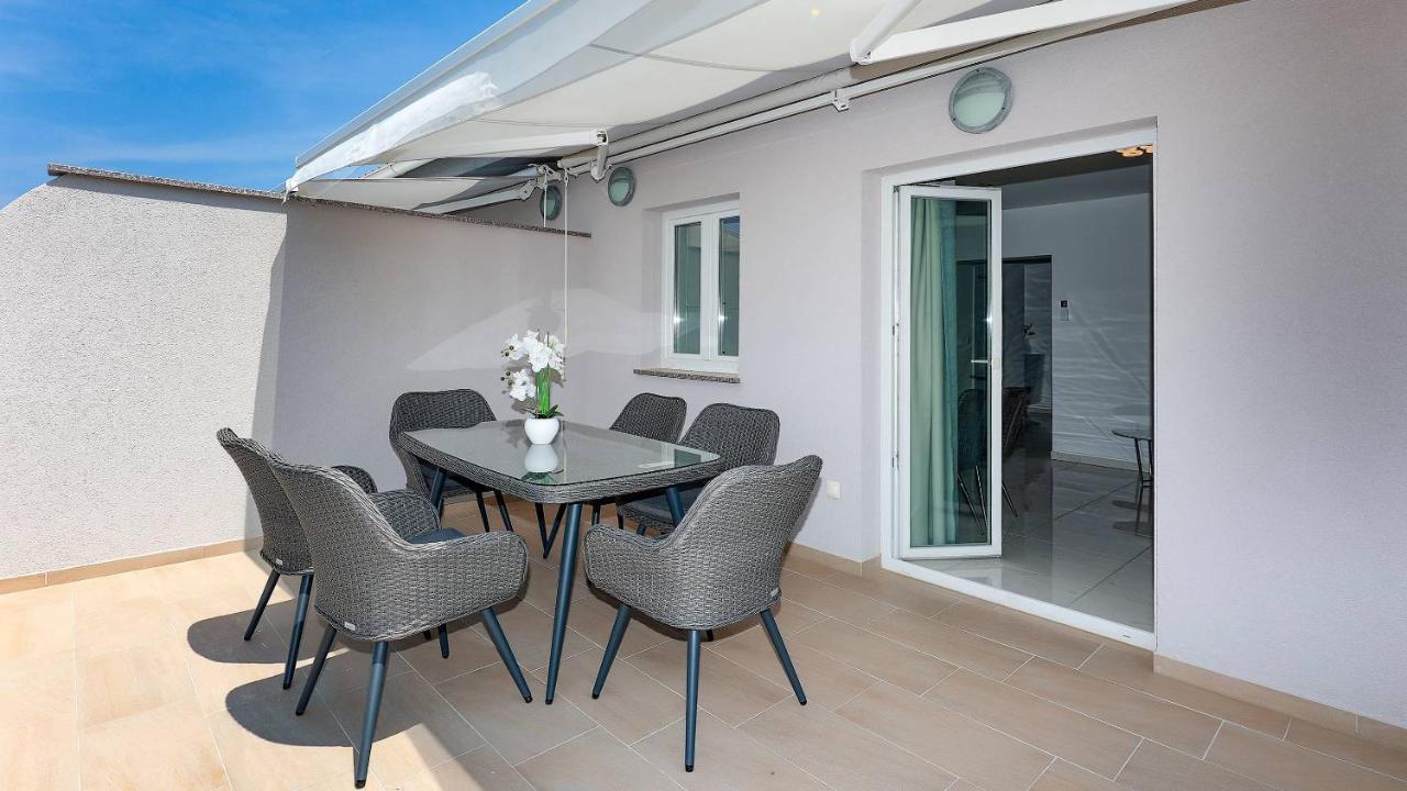 Apartmani "Villa Barbara" Novalja Extérieur photo
